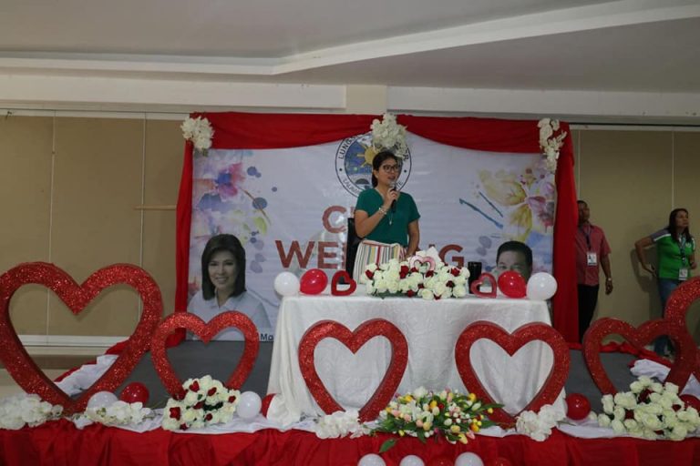 Labing-siyam na couples ang pinag-isang dibdib ni Mayor Lani Mercado