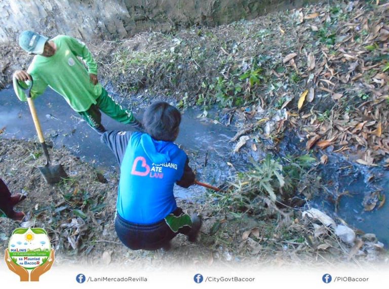 Masinsinang nilinis ng mga kawani ng City Environment and Natural ...