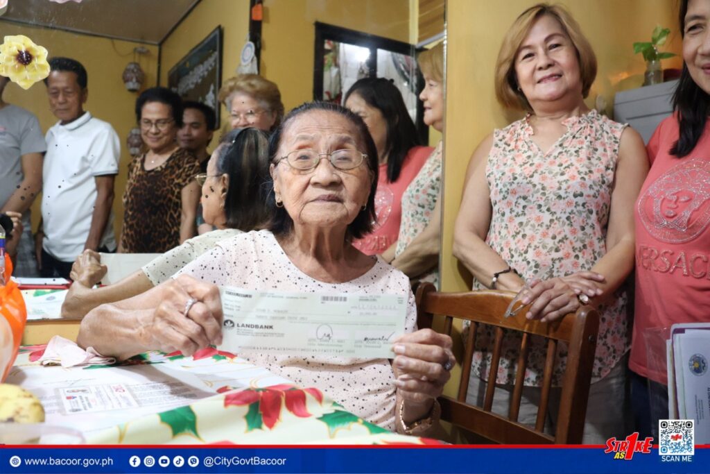 Happy Centenarian Lola Orosia Purungganan | Bacoor Government Center